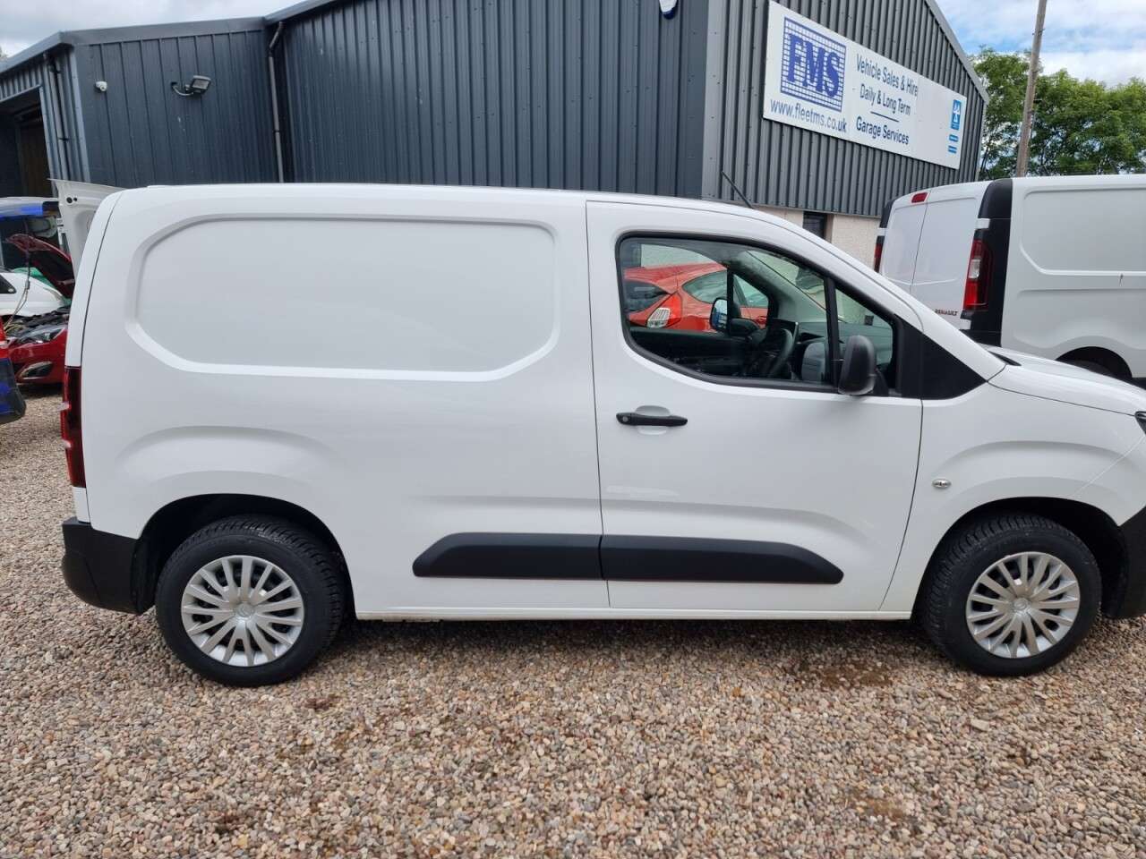 A 2020 CITROEN BERLINGO 650 ENTERPRISE M BLUEHDI S/S A 2020 CITROEN BERLINGO 650 ENTERPRISE M BLUEHDI S/S