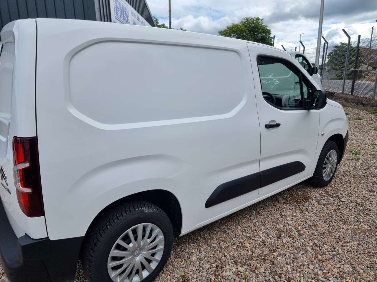 A 2020 CITROEN BERLINGO 650 ENTERPRISE M BLUEHDI S/S A 2020 CITROEN BERLINGO 650 ENTERPRISE M BLUEHDI S/S