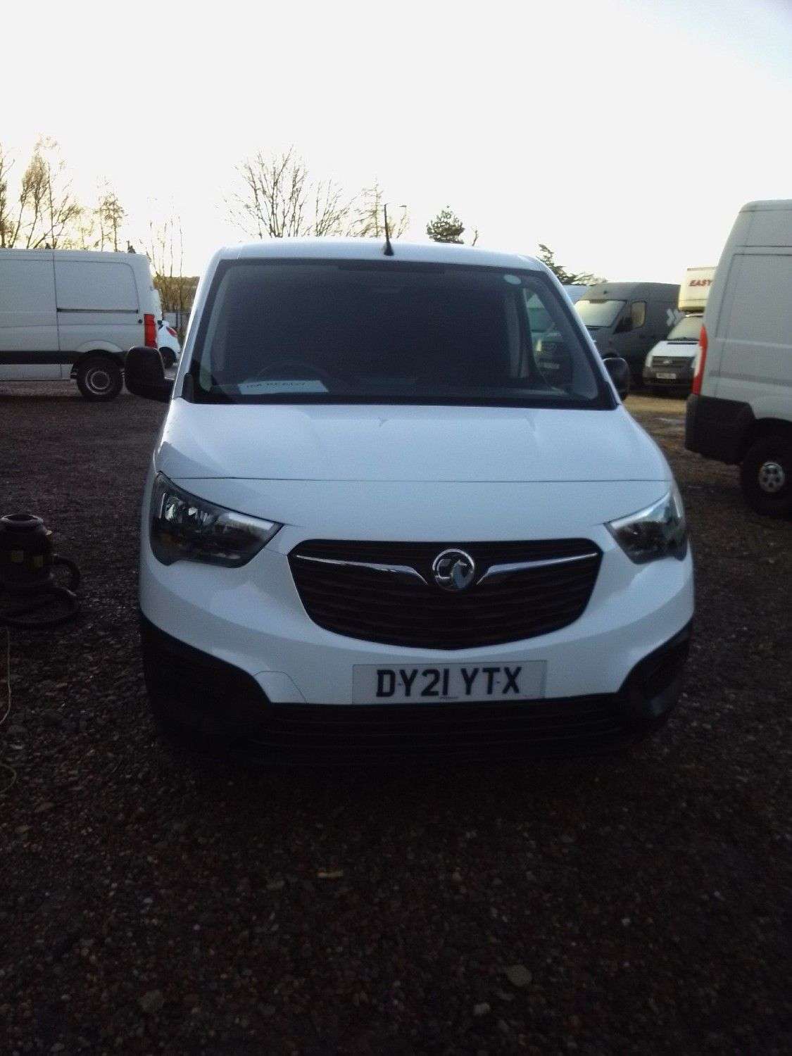 A 2021 VAUXHALL COMBO 1.5 L2H1 2300 DYNAMIC 101 BHP A 2021 VAUXHALL COMBO 1.5 L2H1 2300 DYNAMIC 101 BHP