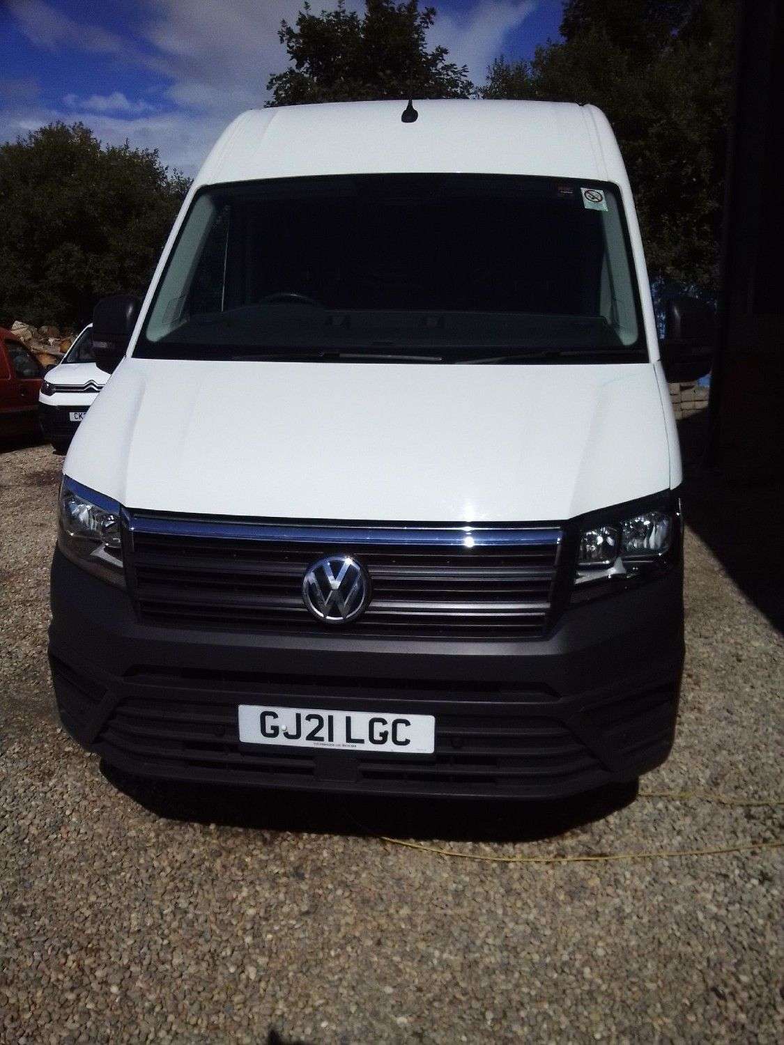 A 2021 VOLKSWAGEN CRAFTER 2.0 CR35 TDI L H/R P/V TRENDLINE 138 BHP A 2021 VOLKSWAGEN CRAFTER 2.0 CR35 TDI L H/R P/V TRENDLINE 138 BHP