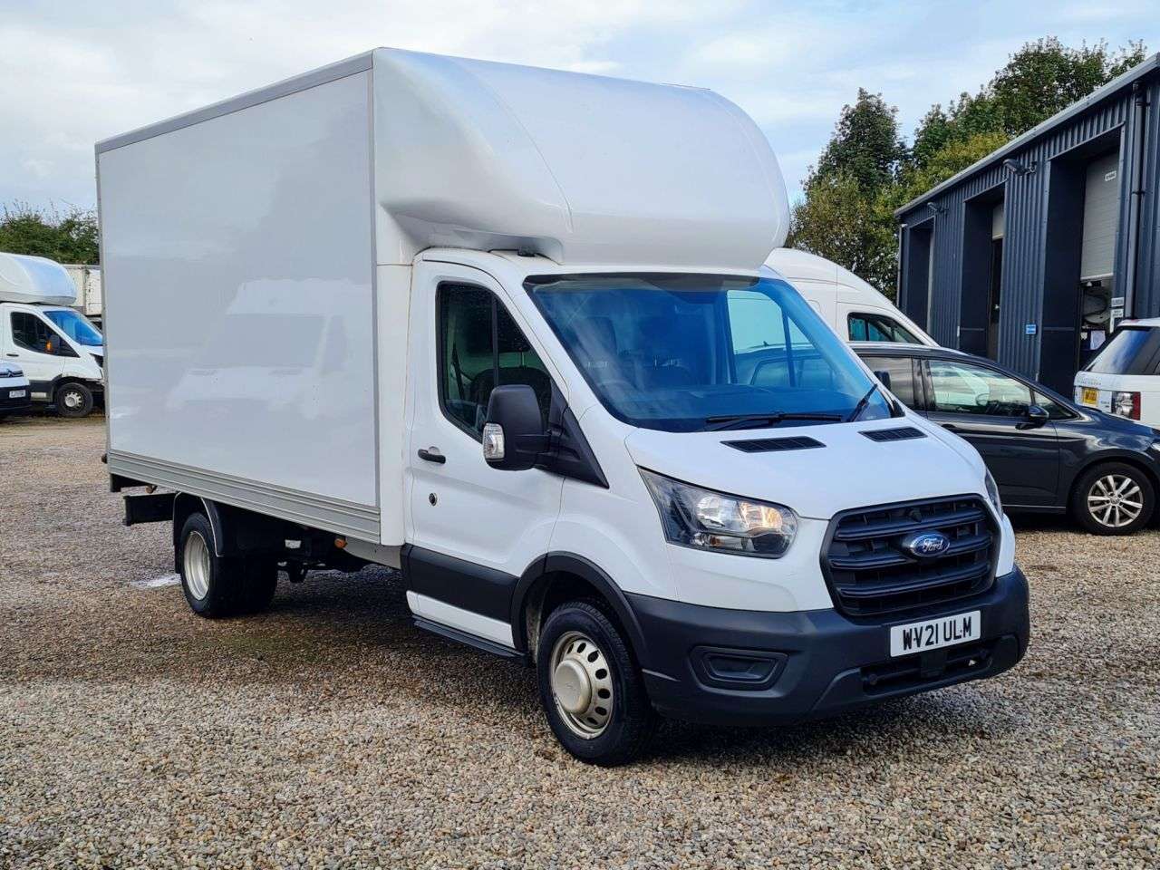 A 2021 FORD TRANSIT 2.0 350 EcoBlue Leader Chassis Cab 2dr Diesel Manual RWD L3 Euro 6 (s/s) (1 A 2021 FORD TRANSIT 2.0 350 EcoBlue Leader Chassis Cab 2dr Diesel Manual RWD L3 Euro 6 (s/s) (1