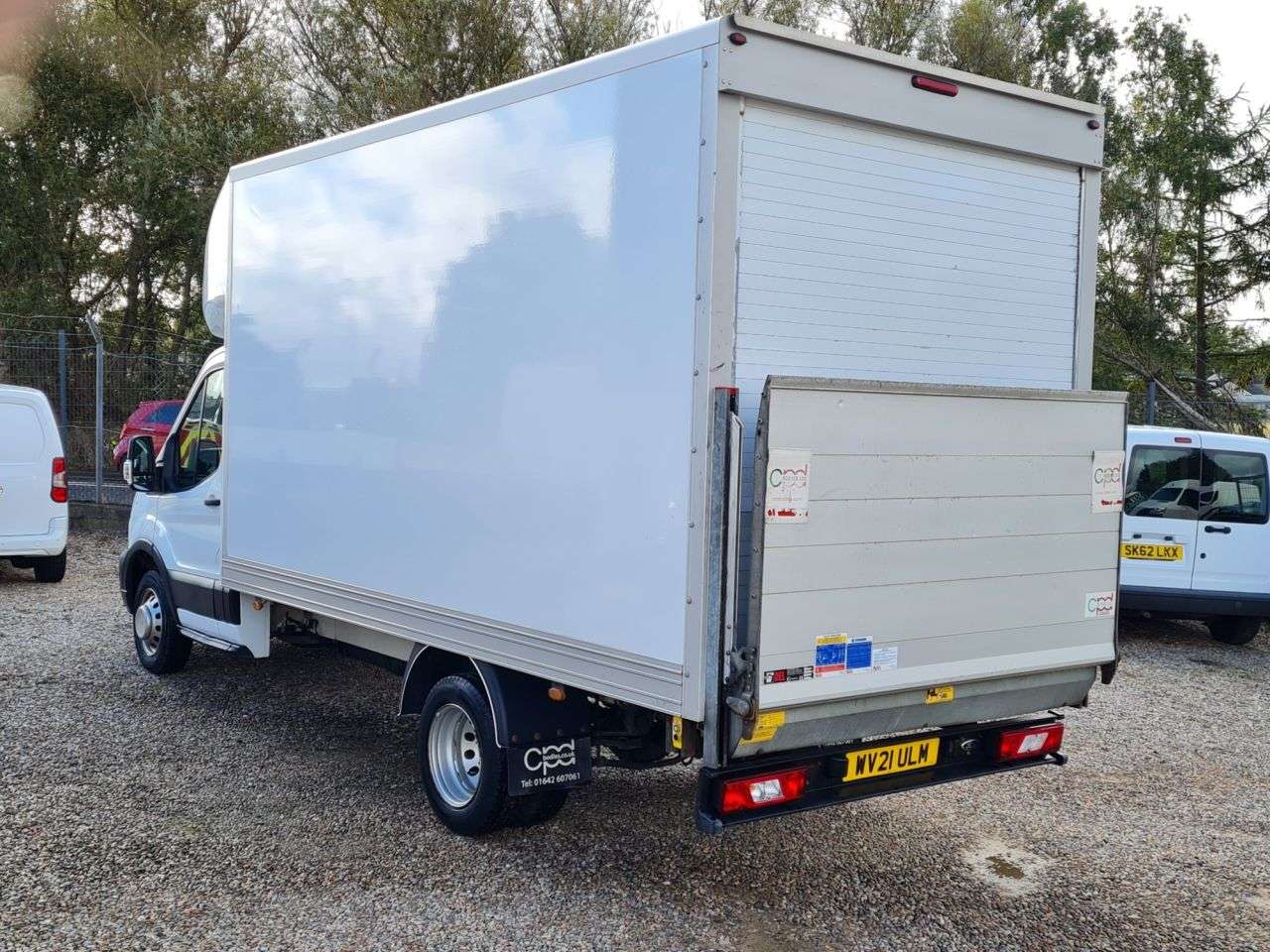 A 2021 FORD TRANSIT 2.0 350 EcoBlue Leader Chassis Cab 2dr Diesel Manual RWD L3 Euro 6 (s/s) (1 A 2021 FORD TRANSIT 2.0 350 EcoBlue Leader Chassis Cab 2dr Diesel Manual RWD L3 Euro 6 (s/s) (1