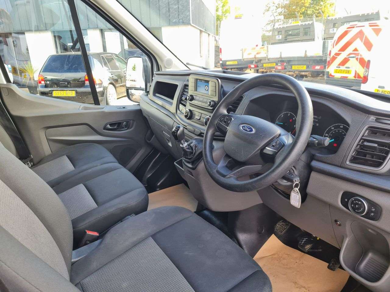 A 2021 FORD TRANSIT 2.0 350 EcoBlue Leader Chassis Cab 2dr Diesel Manual RWD L3 Euro 6 (s/s) (1 A 2021 FORD TRANSIT 2.0 350 EcoBlue Leader Chassis Cab 2dr Diesel Manual RWD L3 Euro 6 (s/s) (1