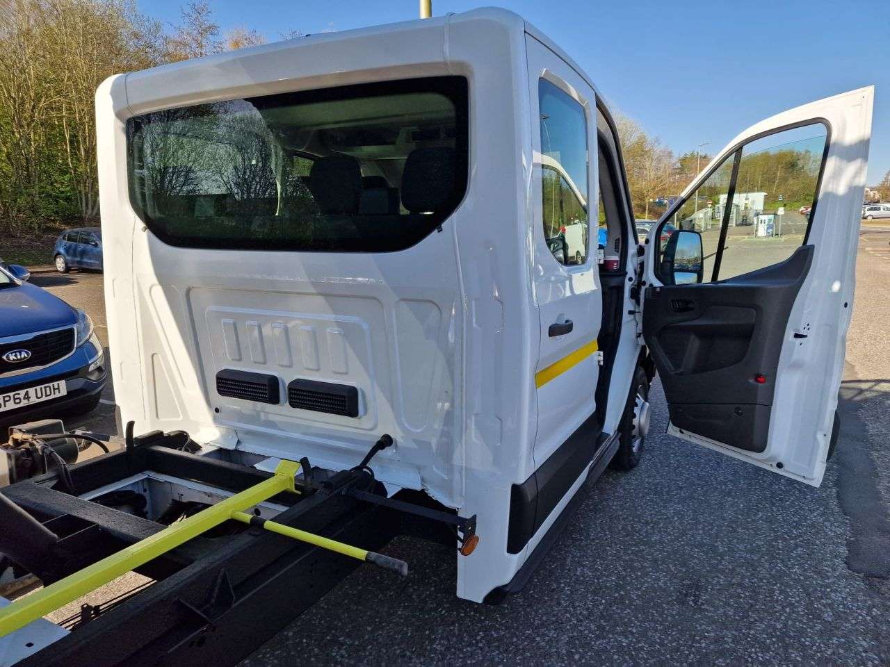 A 2022 FORD TRANSIT 2.0 350 EcoBlue Leader Chassis Double Cab 4dr Diesel Manual RWD L3 Euro 6 ( A 2022 FORD TRANSIT 2.0 350 EcoBlue Leader Chassis Double Cab 4dr Diesel Manual RWD L3 Euro 6 (