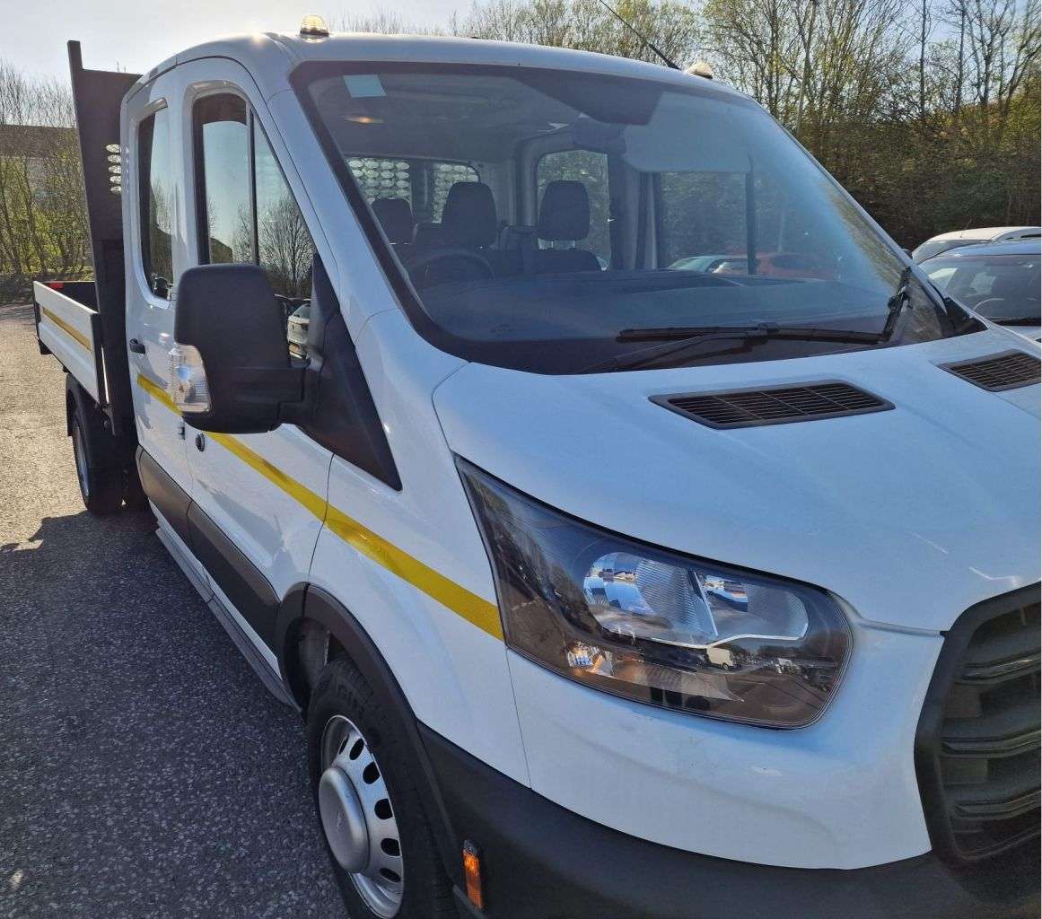 A 2022 FORD TRANSIT 2.0 350 EcoBlue Leader Chassis Double Cab 4dr Diesel Manual RWD L3 Euro 6 ( A 2022 FORD TRANSIT 2.0 350 EcoBlue Leader Chassis Double Cab 4dr Diesel Manual RWD L3 Euro 6 (