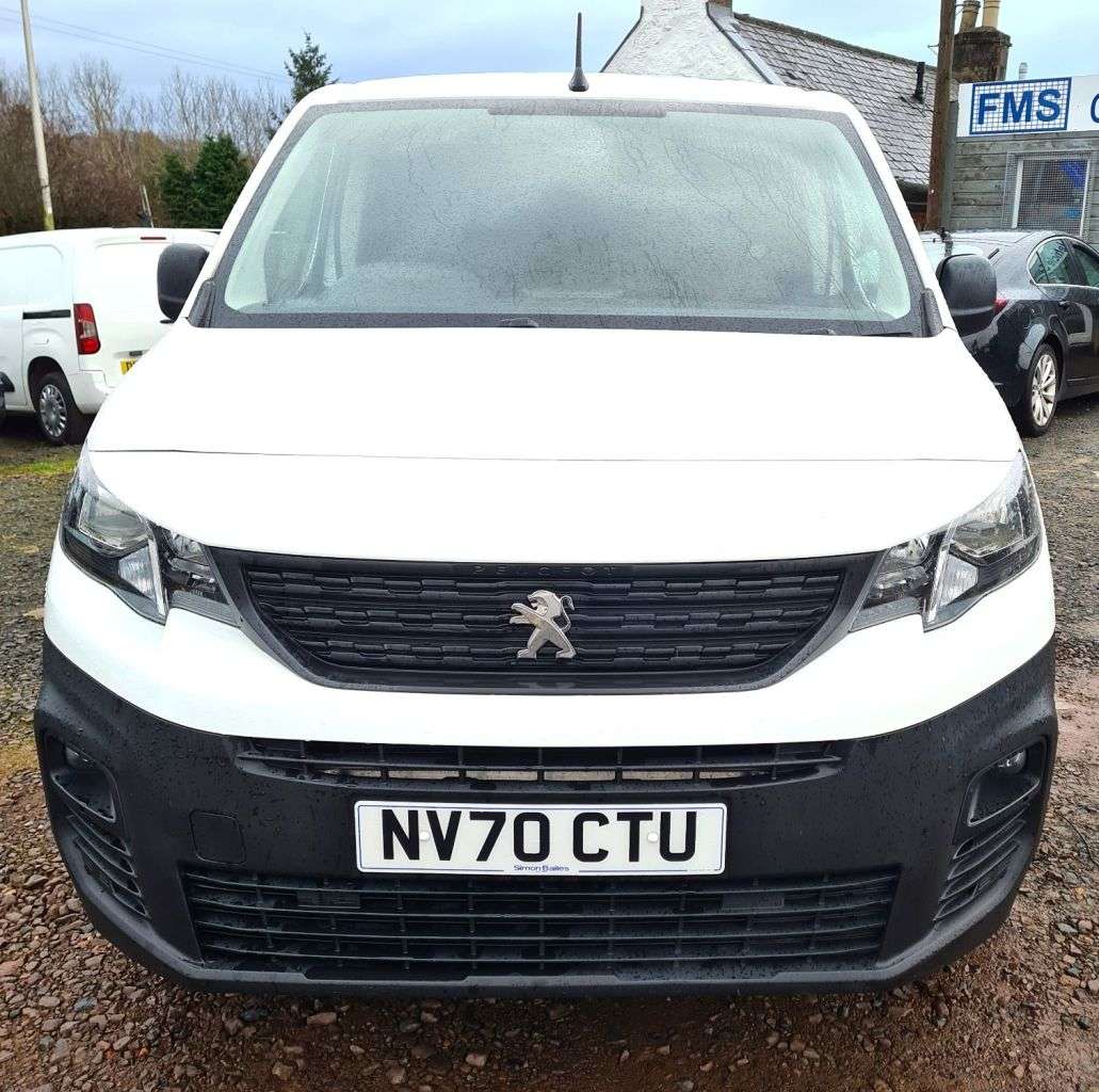 A 2020 PEUGEOT PARTNER 1.5 BlueHDi 1000 Grip Standard Panel Van 5dr Diesel Manual SWB Euro 6 (s/s) A 2020 PEUGEOT PARTNER 1.5 BlueHDi 1000 Grip Standard Panel Van 5dr Diesel Manual SWB Euro 6 (s/s)