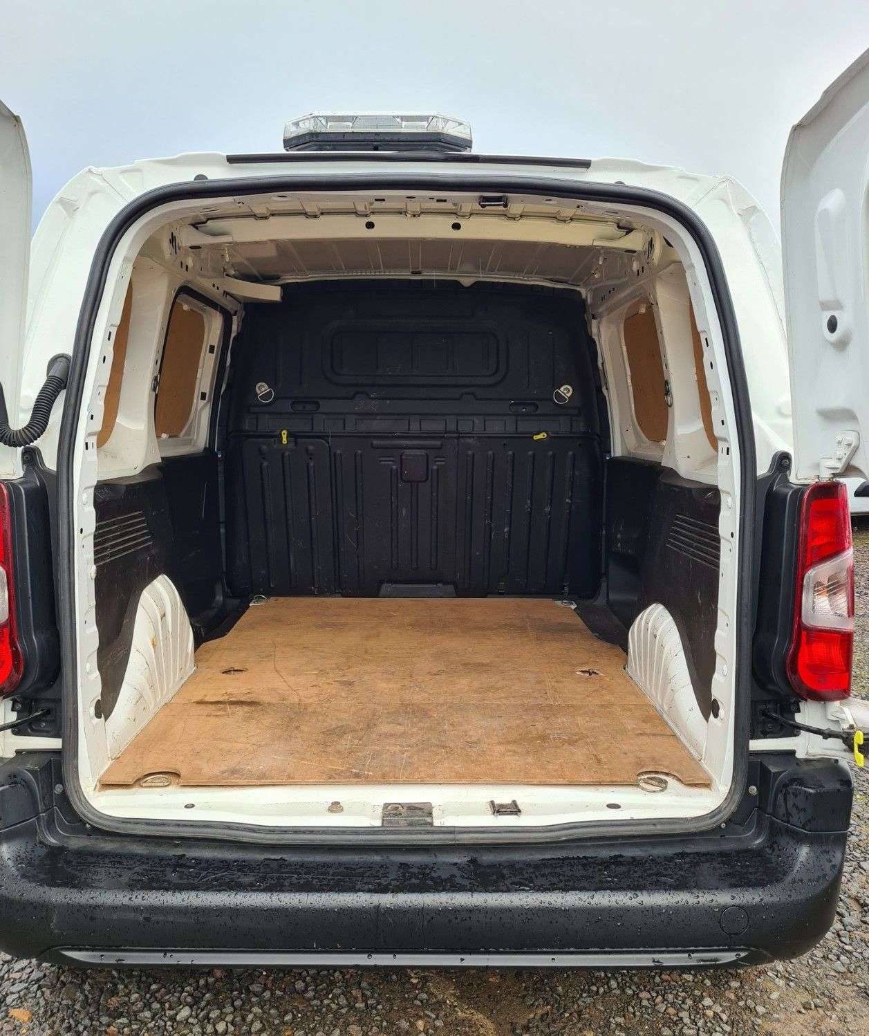 2020 PEUGEOT PARTNER 2020 PEUGEOT PARTNER