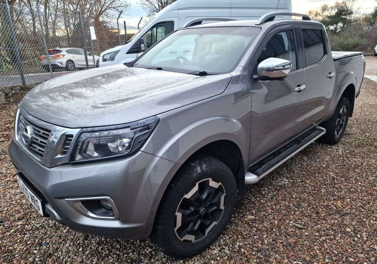 A 2020 NISSAN NAVARA 2.3 dCi Tekna Pickup Double Cab 4dr Diesel Auto 4WD Euro 6 (190 ps) A 2020 NISSAN NAVARA 2.3 dCi Tekna Pickup Double Cab 4dr Diesel Auto 4WD Euro 6 (190 ps)