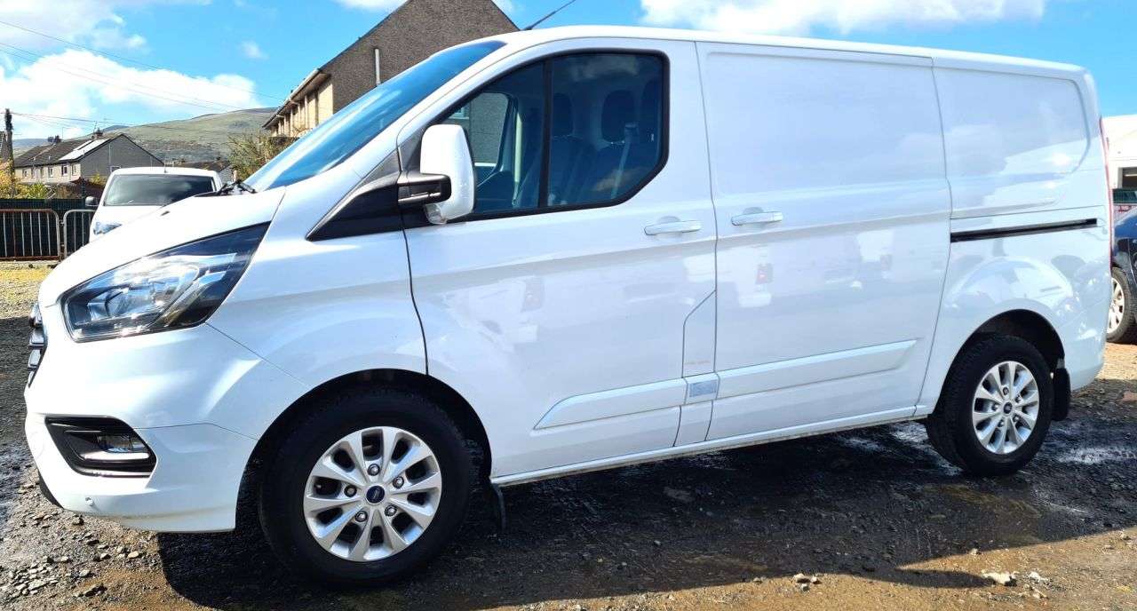 A 2022 FORD TRANSIT CUSTOM 2.0 300 EcoBlue Limited Panel Van 5dr Diesel Manual L1 H1 Euro 6 (s/s) (130 A 2022 FORD TRANSIT CUSTOM 2.0 300 EcoBlue Limited Panel Van 5dr Diesel Manual L1 H1 Euro 6 (s/s) (130