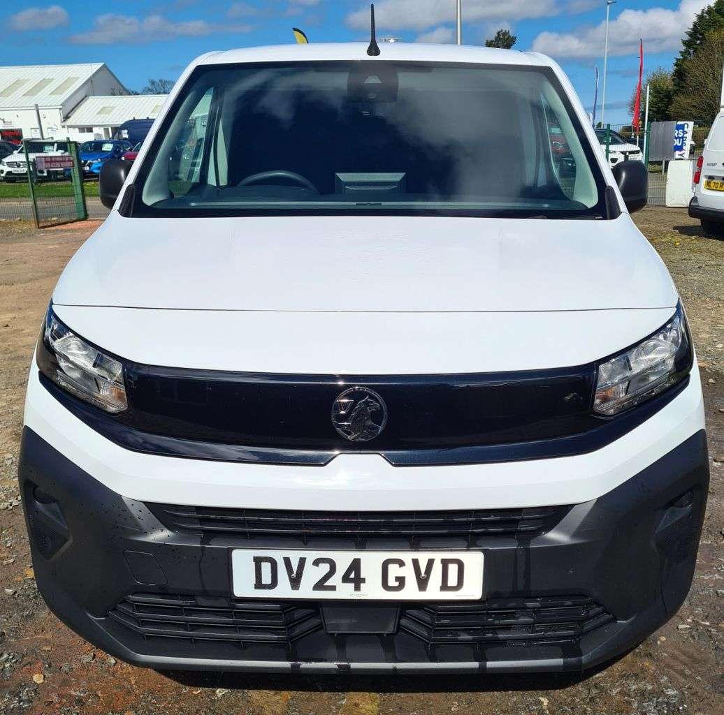 A 2024 VAUXHALL COMBO 1.5 Turbo D 2300 Prime Panel Van 5dr Diesel Manual SWB Euro 6 (s/s) (100 ps A 2024 VAUXHALL COMBO 1.5 Turbo D 2300 Prime Panel Van 5dr Diesel Manual SWB Euro 6 (s/s) (100 ps