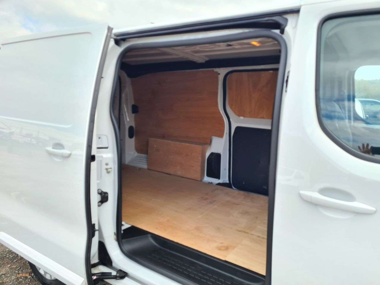 2023 VAUXHALL VIVARO 2023 VAUXHALL VIVARO