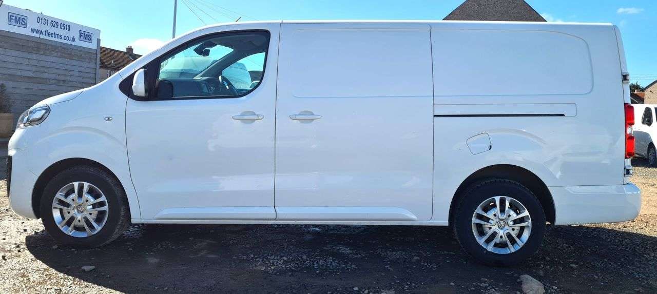 A 2020 VAUXHALL VIVARO 1.5 Turbo D 2900 Sportive Panel Van 5dr Diesel Manual L2 H1 Euro 6 (s/s) (1 A 2020 VAUXHALL VIVARO 1.5 Turbo D 2900 Sportive Panel Van 5dr Diesel Manual L2 H1 Euro 6 (s/s) (1