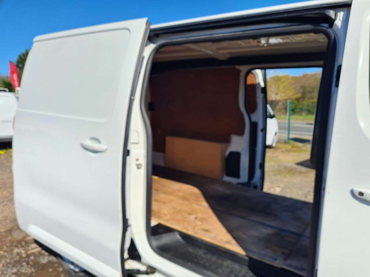 A 2020 VAUXHALL VIVARO 1.5 Turbo D 2900 Sportive Panel Van 5dr Diesel Manual L2 H1 Euro 6 (s/s) (1 A 2020 VAUXHALL VIVARO 1.5 Turbo D 2900 Sportive Panel Van 5dr Diesel Manual L2 H1 Euro 6 (s/s) (1