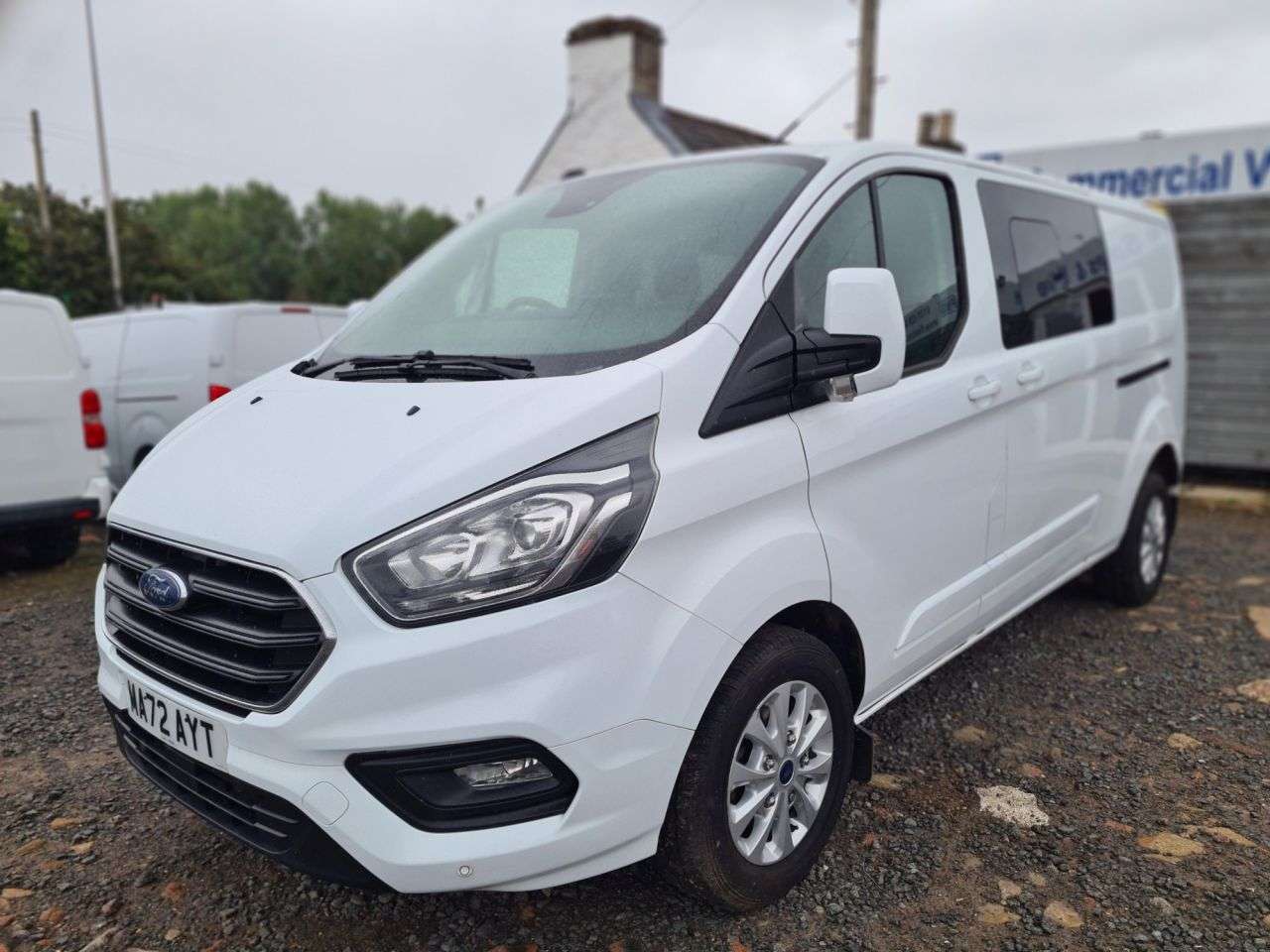 A 2022 FORD TRANSIT CUSTOM 2.0 300 EcoBlue Limited Crew Van Double Cab 5dr Diesel Manual L2 H1 Euro 6 A 2022 FORD TRANSIT CUSTOM 2.0 300 EcoBlue Limited Crew Van Double Cab 5dr Diesel Manual L2 H1 Euro 6