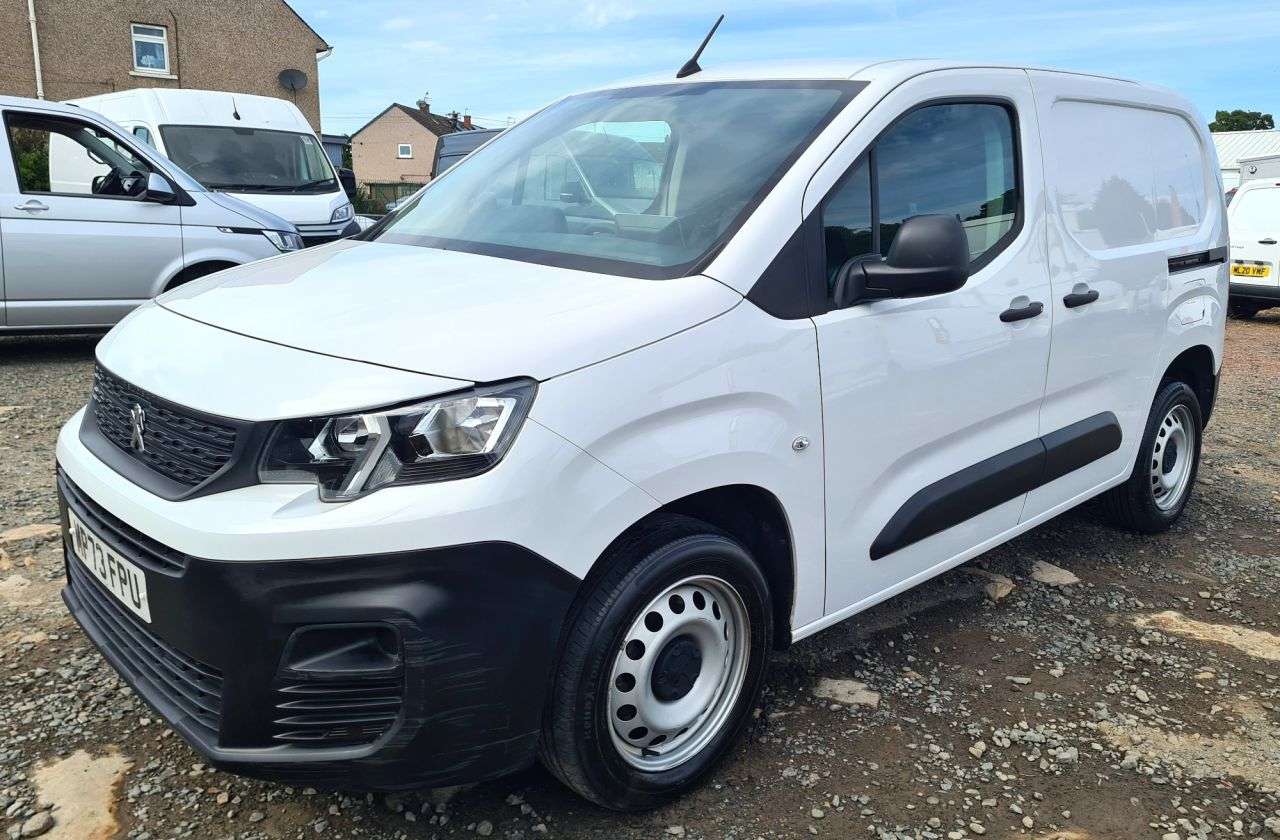 A 2024 PEUGEOT PARTNER 1.5 BlueHDi 1000 Professional Premium + Standard Panel Van 5dr Diesel Manua A 2024 PEUGEOT PARTNER 1.5 BlueHDi 1000 Professional Premium + Standard Panel Van 5dr Diesel Manua