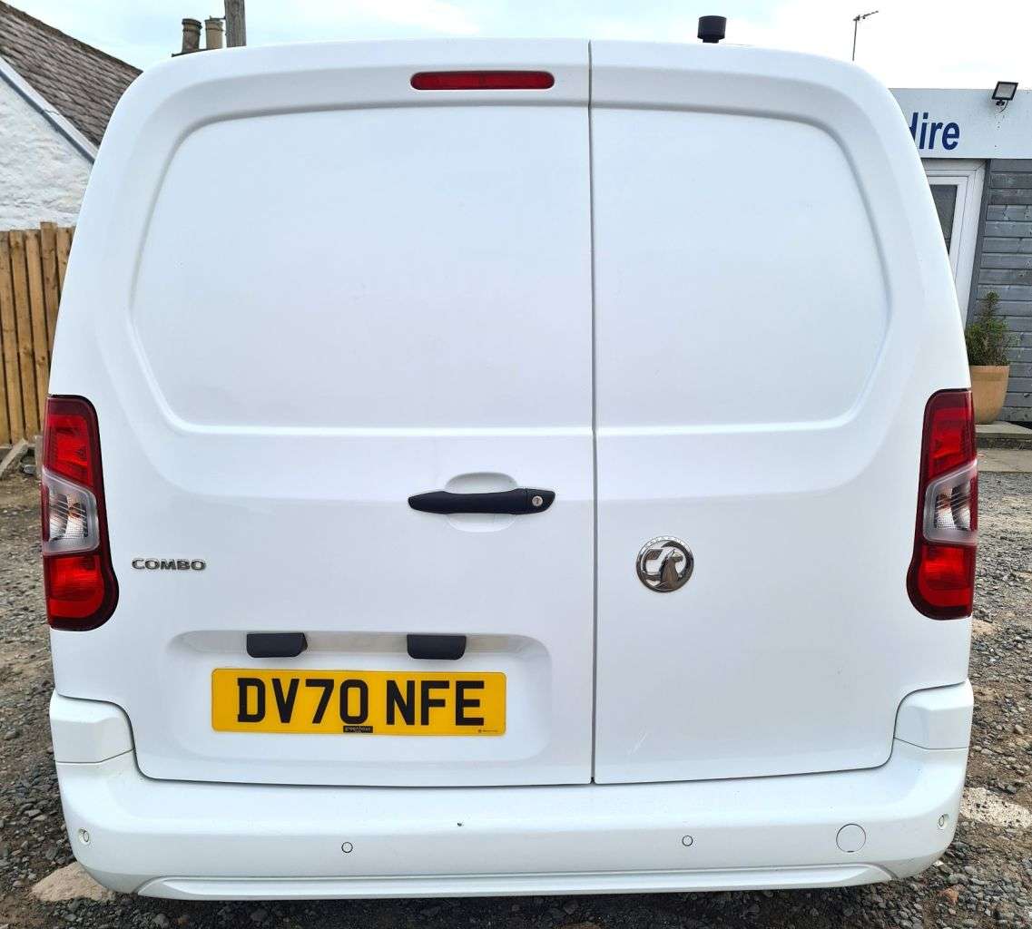 A 2020 VAUXHALL COMBO 1.5 Turbo D 2300 Sportive Panel Van 4dr Diesel Manual L2 H1 Euro 6 (s/s) (1 A 2020 VAUXHALL COMBO 1.5 Turbo D 2300 Sportive Panel Van 4dr Diesel Manual L2 H1 Euro 6 (s/s) (1