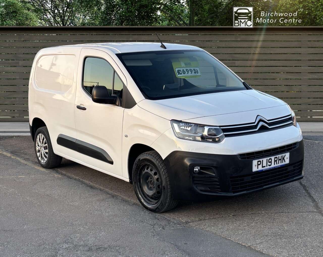 A 2019 CITROEN BERLINGO 1.5 BlueHDi 1000 Enterprise M Panel Van 5dr Diesel Manual SWB Euro 6 (100 p A 2019 CITROEN BERLINGO 1.5 BlueHDi 1000 Enterprise M Panel Van 5dr Diesel Manual SWB Euro 6 (100 p
