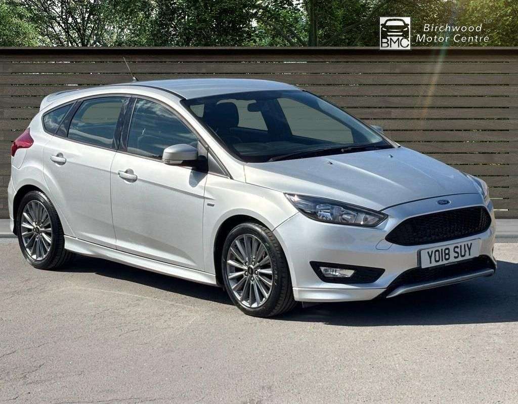 A 2018 FORD FOCUS 1.0T EcoBoost ST-Line Hatchback 5dr Petrol Manual Euro 6 (s/s) (140 ps) SER A 2018 FORD FOCUS 1.0T EcoBoost ST-Line Hatchback 5dr Petrol Manual Euro 6 (s/s) (140 ps) SER