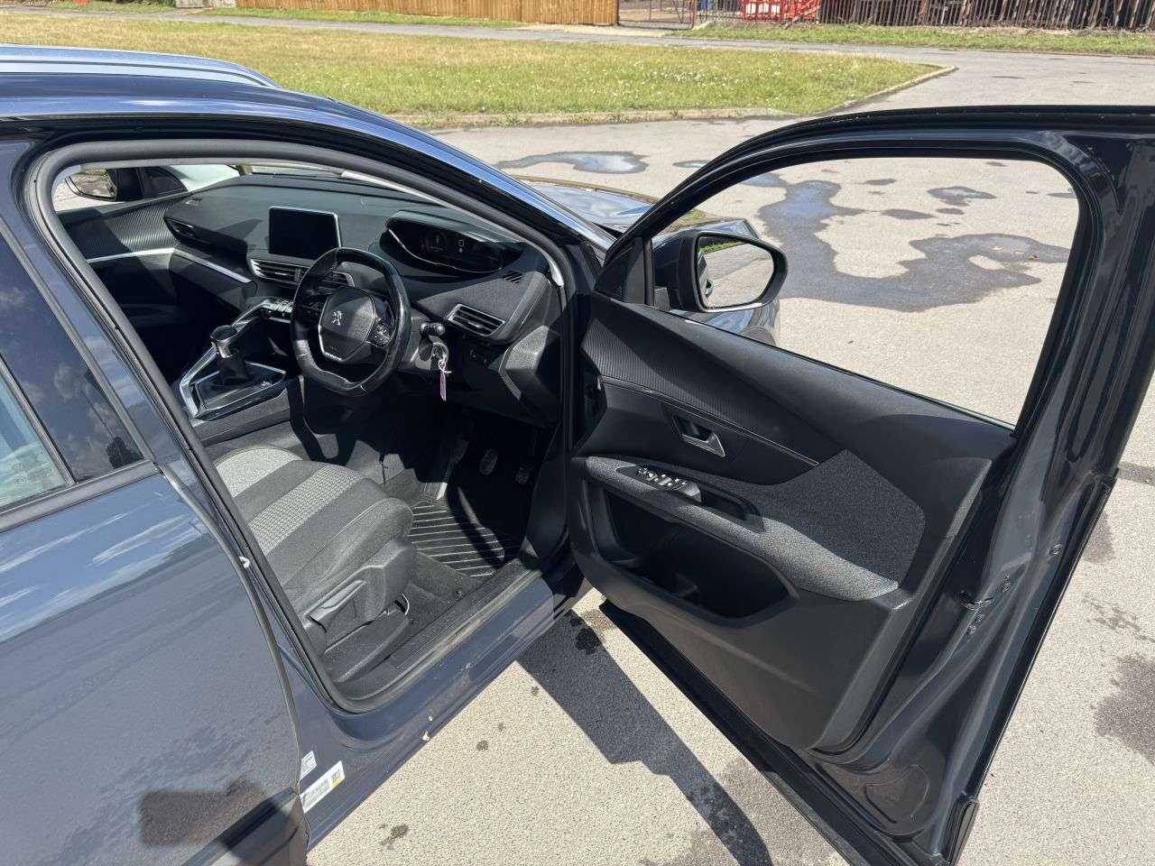 2018 PEUGEOT 3008 2018 PEUGEOT 3008