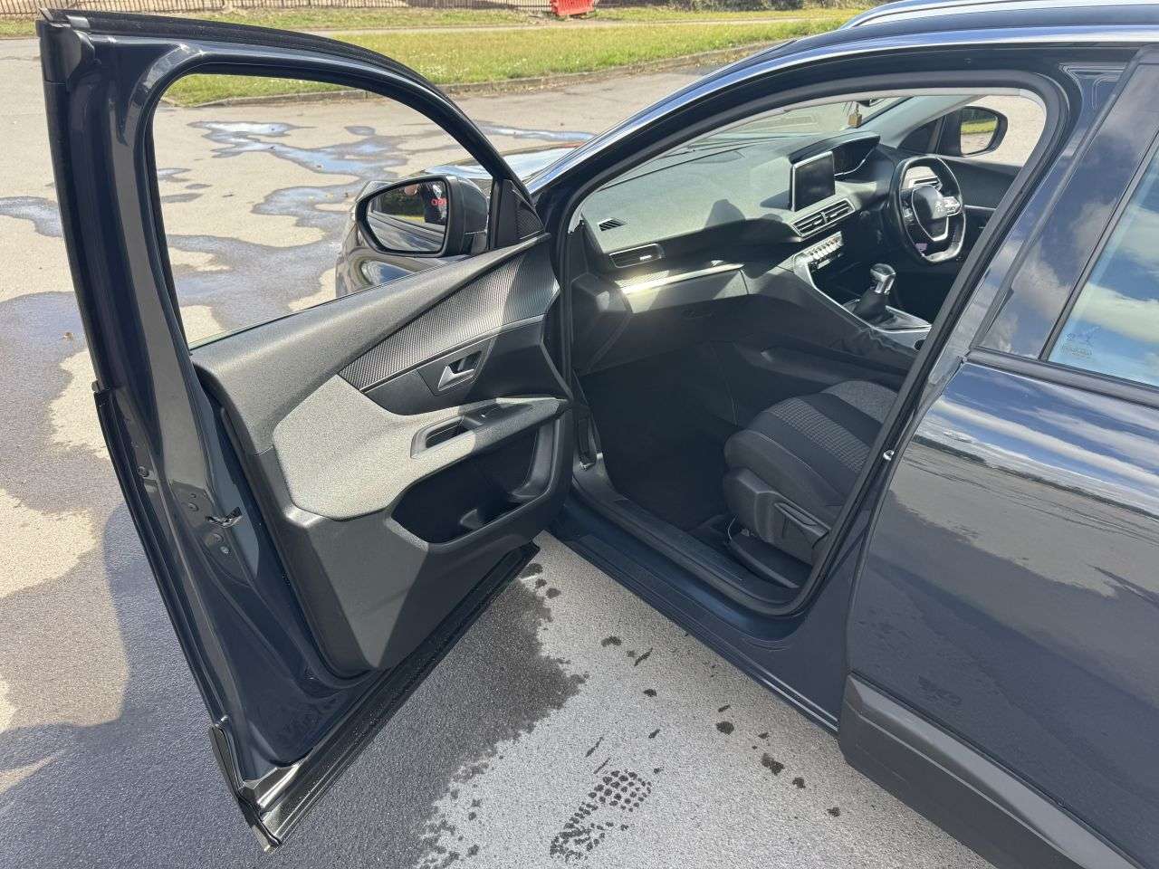 2018 PEUGEOT 3008 2018 PEUGEOT 3008