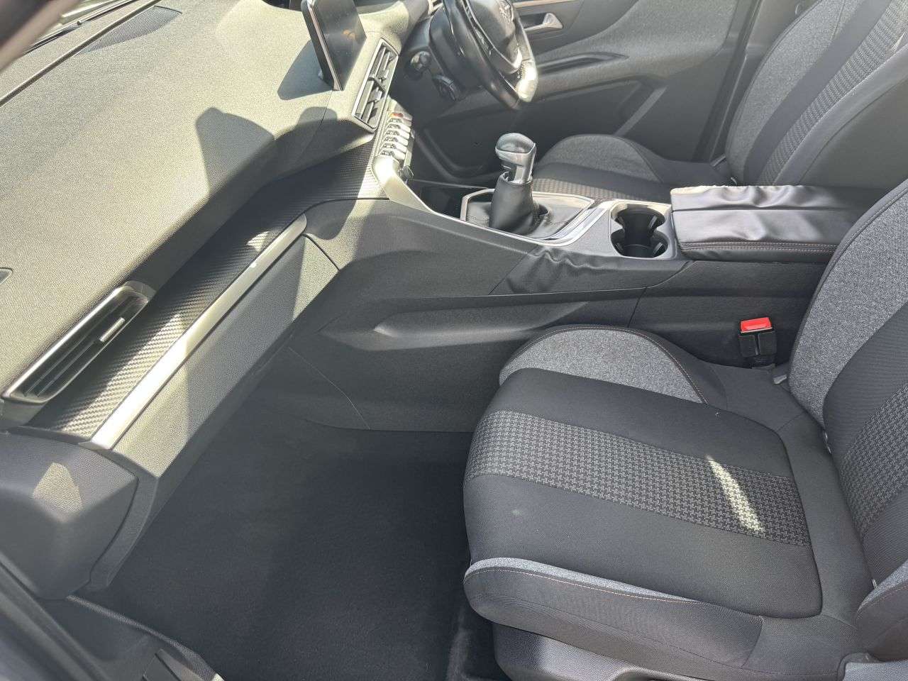 2018 PEUGEOT 3008 2018 PEUGEOT 3008