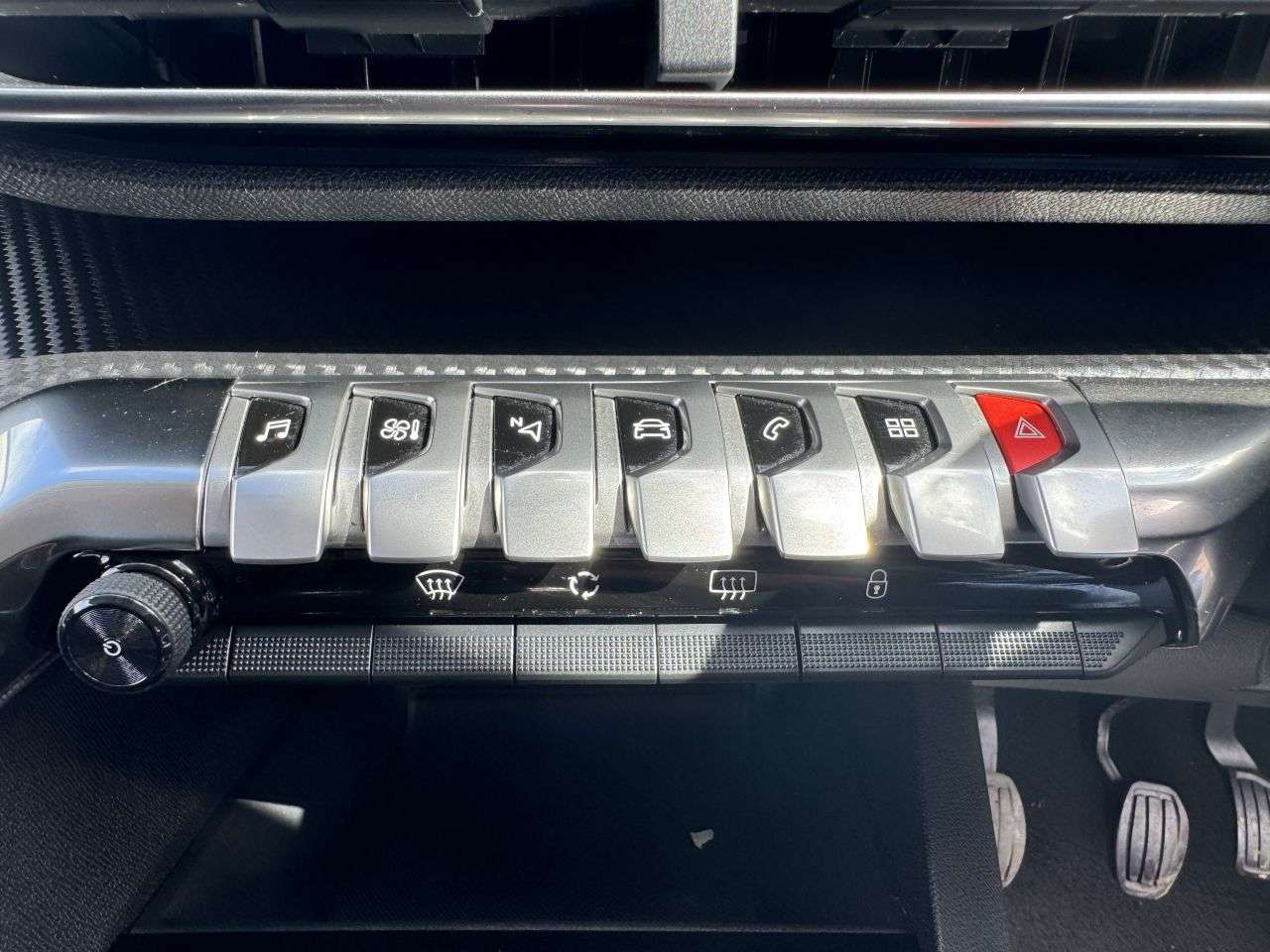 2018 PEUGEOT 3008 2018 PEUGEOT 3008