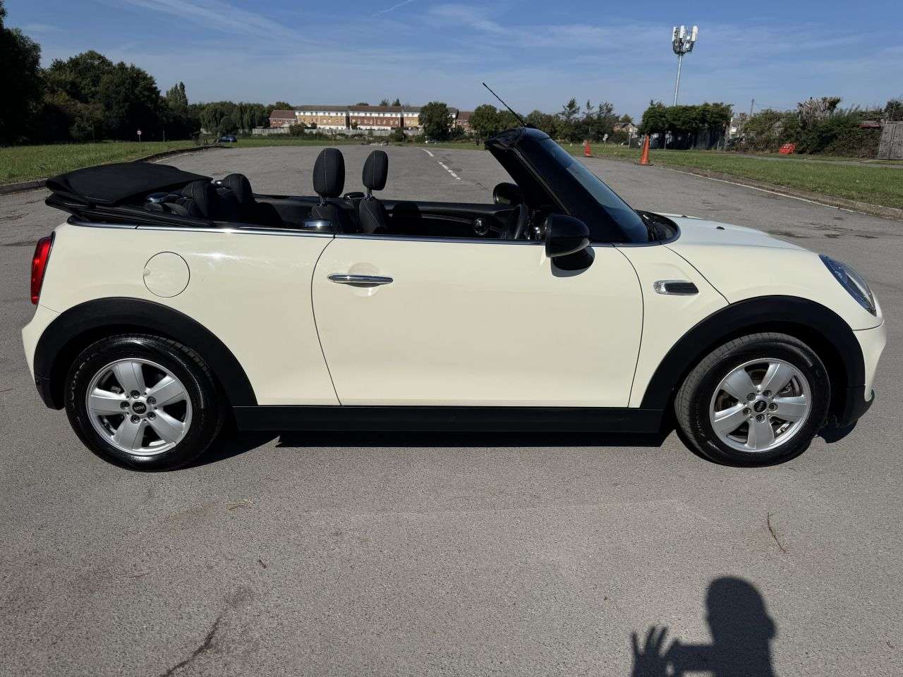 2016 MINI CONVERTIBLE 2016 MINI CONVERTIBLE
