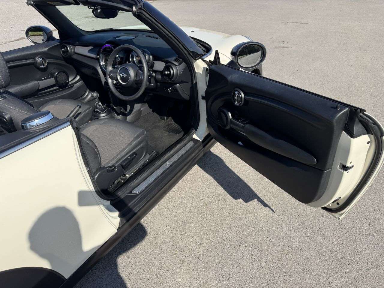 2016 MINI CONVERTIBLE 2016 MINI CONVERTIBLE