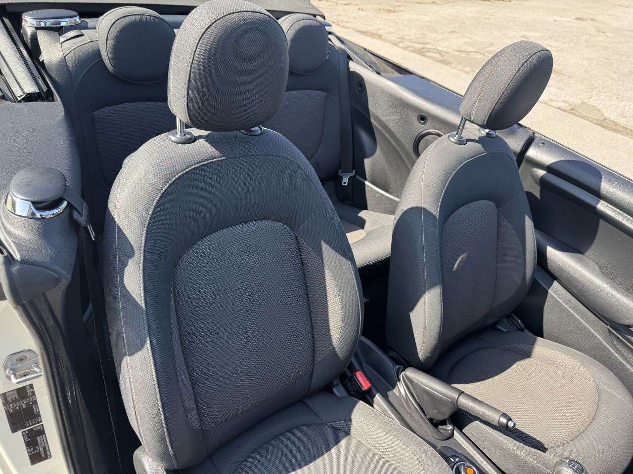 2016 MINI CONVERTIBLE 2016 MINI CONVERTIBLE