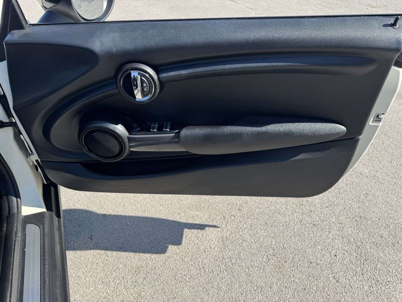 2016 MINI CONVERTIBLE 2016 MINI CONVERTIBLE