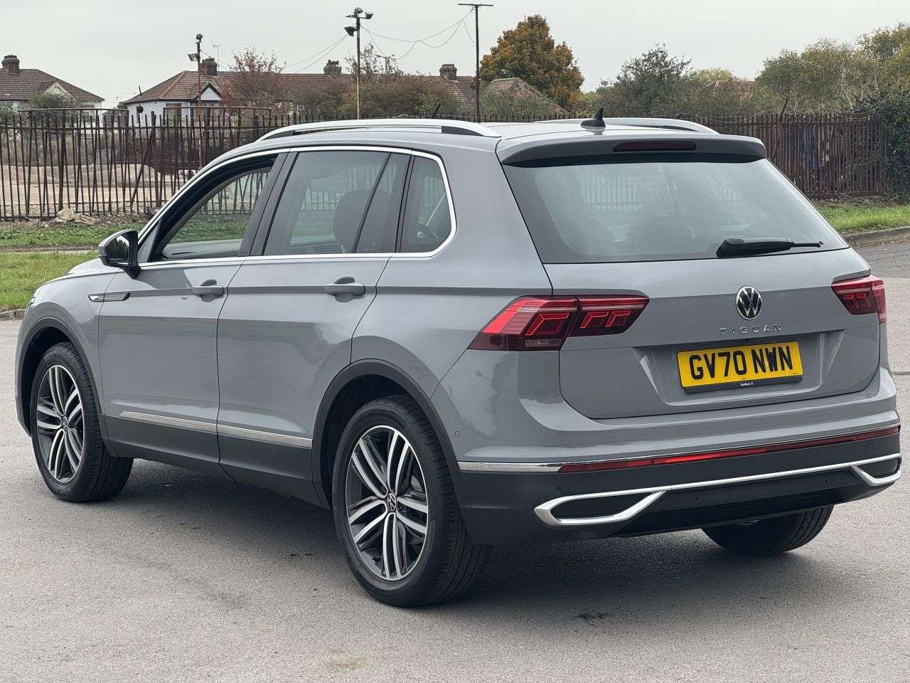 2021 VOLKSWAGEN TIGUAN 2021 VOLKSWAGEN TIGUAN