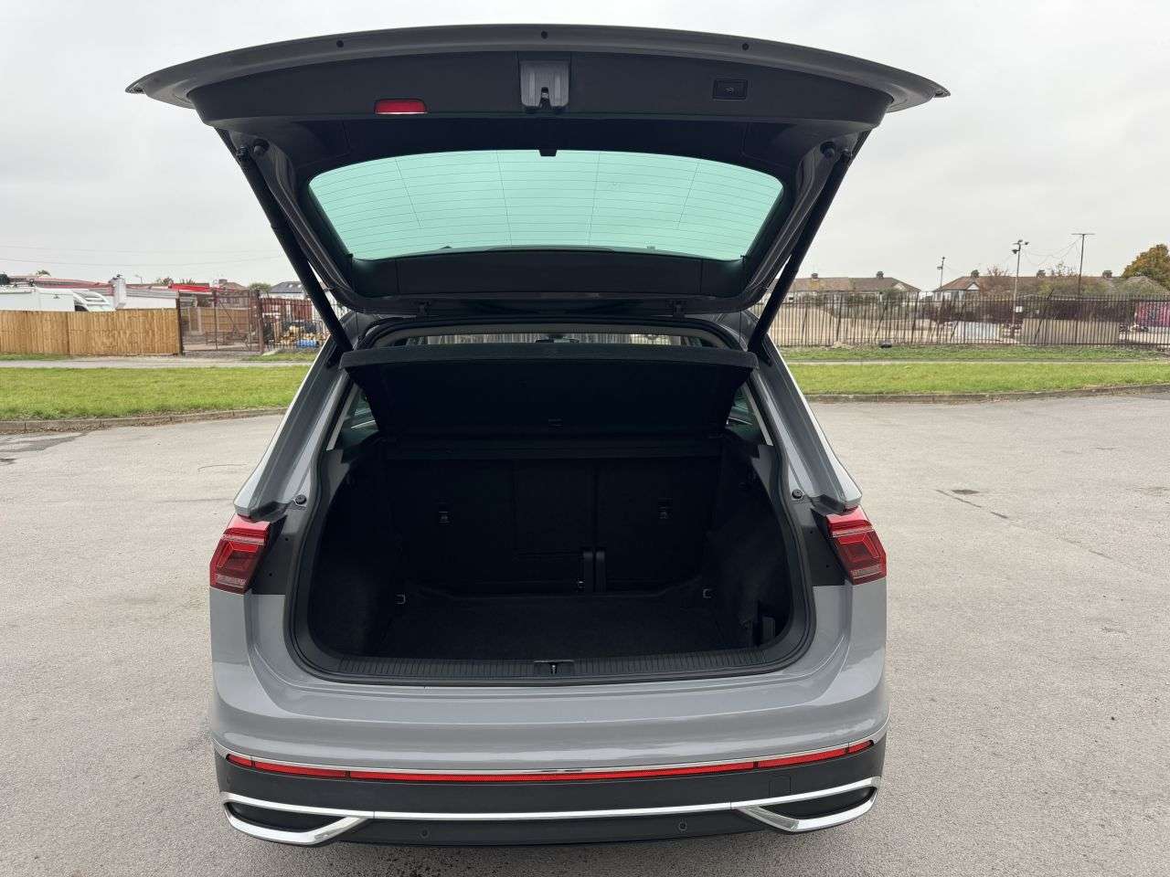 2021 VOLKSWAGEN TIGUAN 2021 VOLKSWAGEN TIGUAN