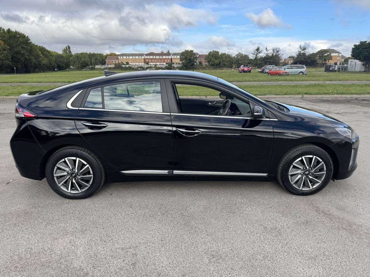 2022 HYUNDAI IONIQ 2022 HYUNDAI IONIQ