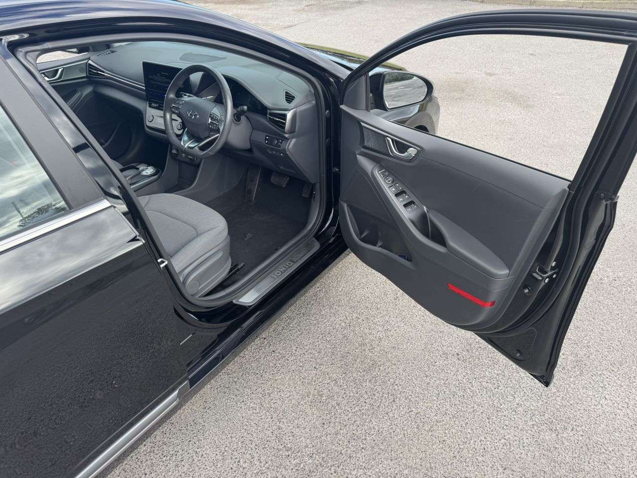 2022 HYUNDAI IONIQ 2022 HYUNDAI IONIQ