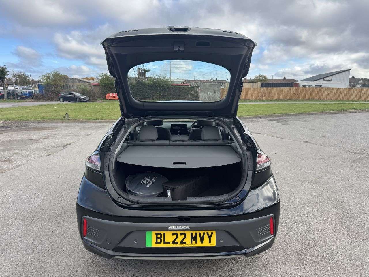 2022 HYUNDAI IONIQ 2022 HYUNDAI IONIQ