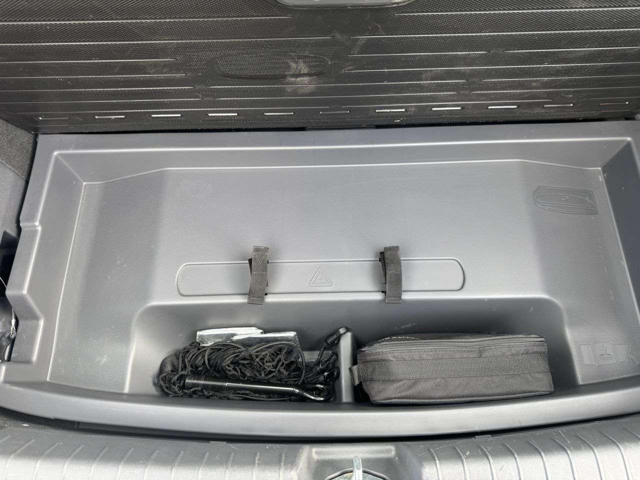 2022 HYUNDAI IONIQ 2022 HYUNDAI IONIQ