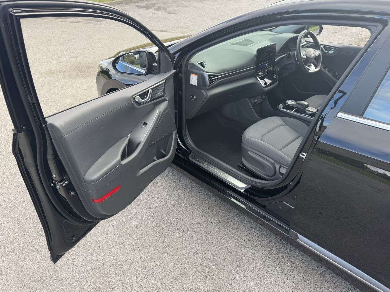 2022 HYUNDAI IONIQ 2022 HYUNDAI IONIQ