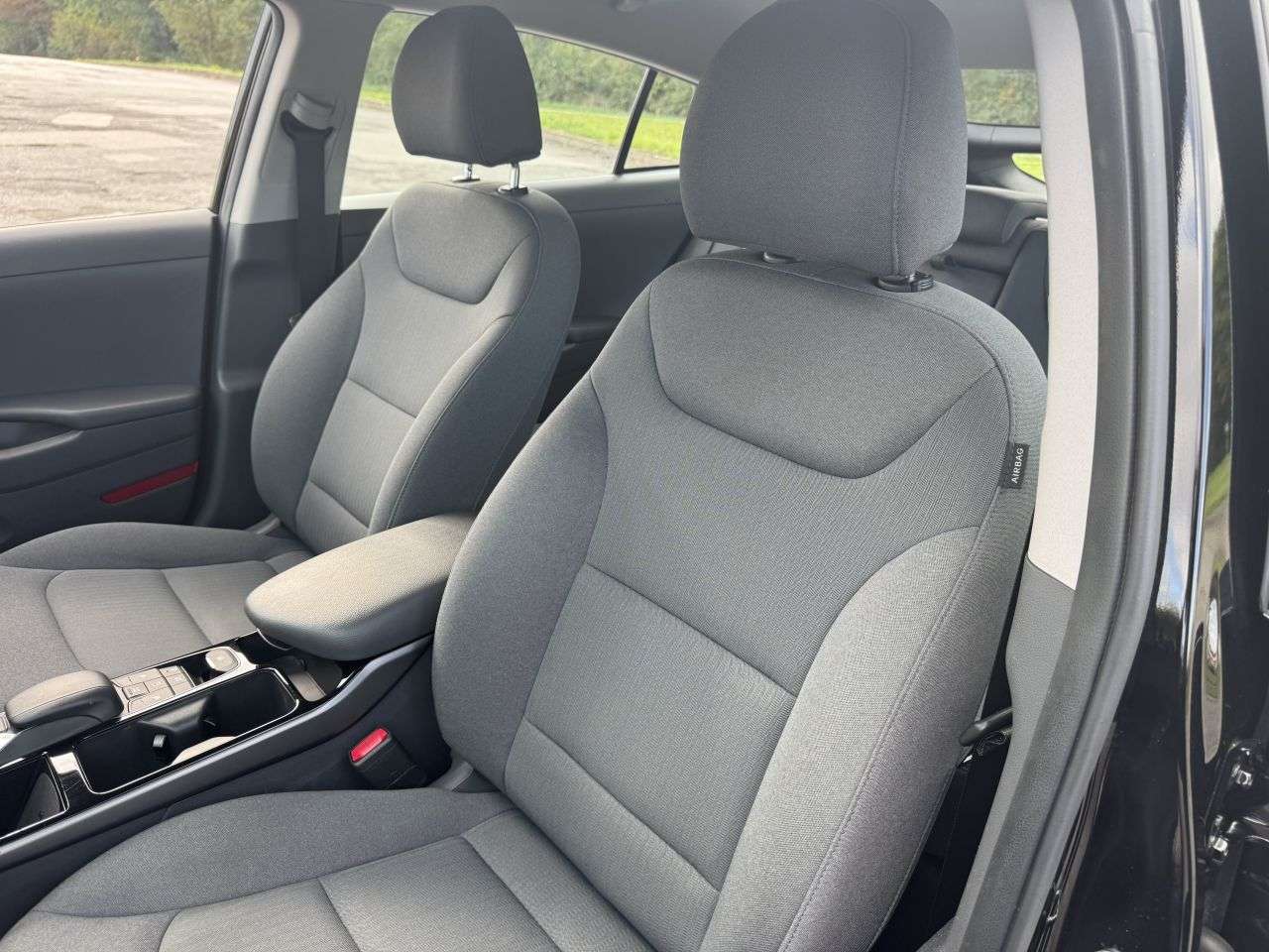 2022 HYUNDAI IONIQ 2022 HYUNDAI IONIQ