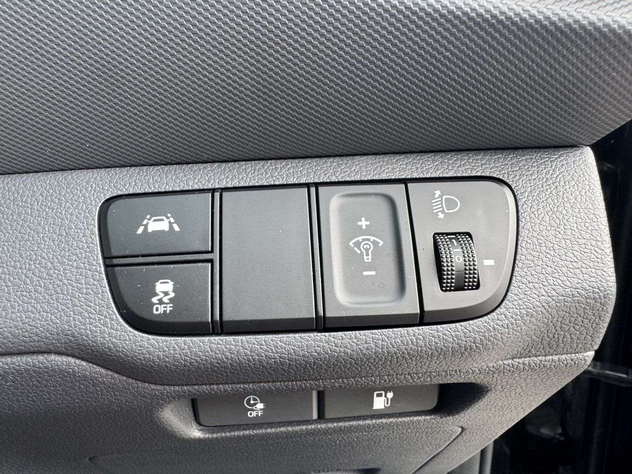 2022 HYUNDAI IONIQ 2022 HYUNDAI IONIQ