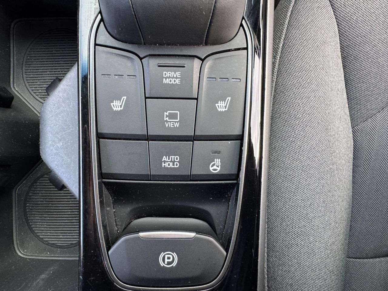 2022 HYUNDAI IONIQ 2022 HYUNDAI IONIQ