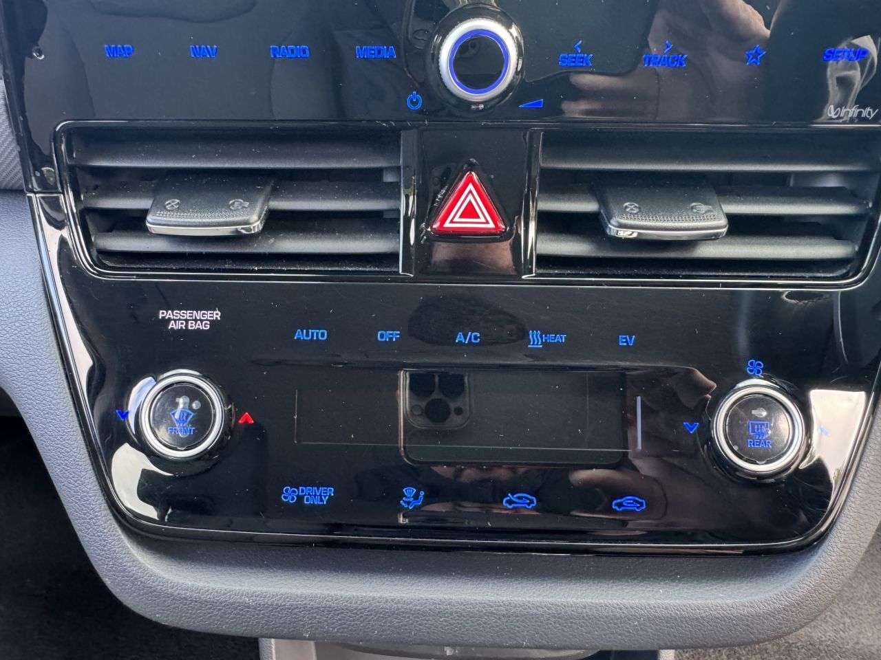 2022 HYUNDAI IONIQ 2022 HYUNDAI IONIQ