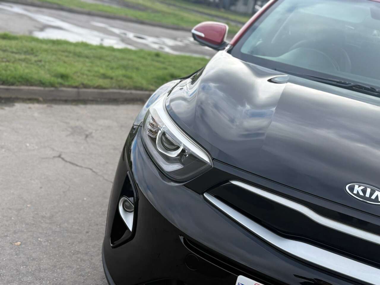 2018 KIA STONIC 2018 KIA STONIC