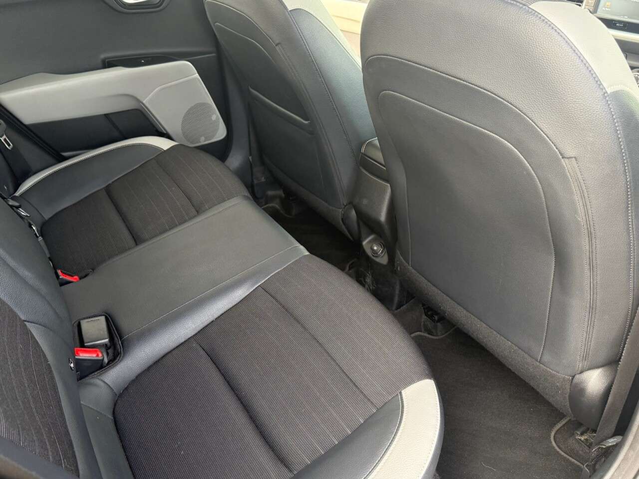 2018 KIA STONIC 2018 KIA STONIC