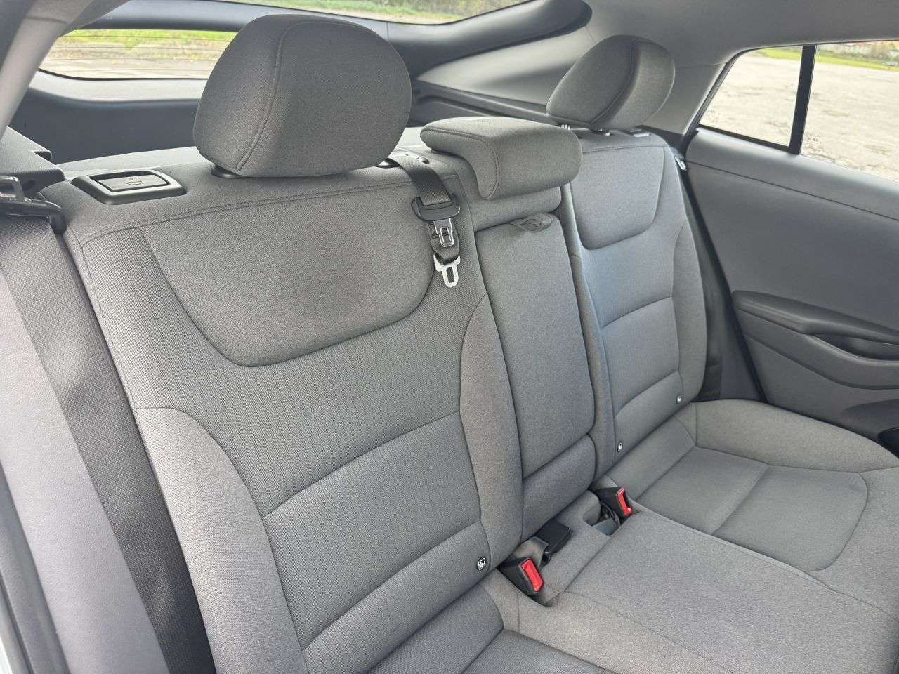 2021 HYUNDAI IONIQ 2021 HYUNDAI IONIQ