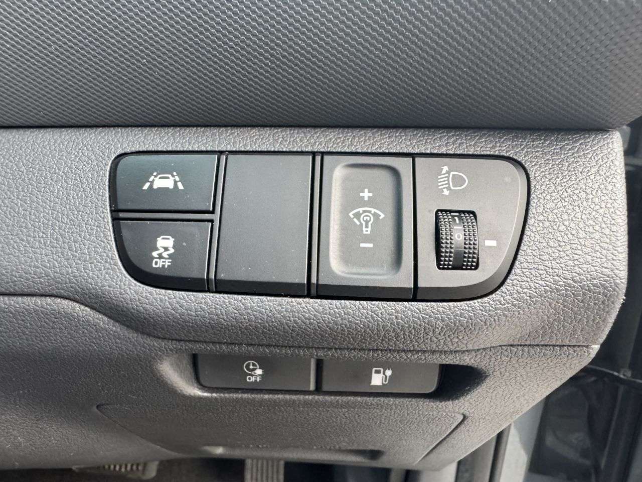 2021 HYUNDAI IONIQ 2021 HYUNDAI IONIQ