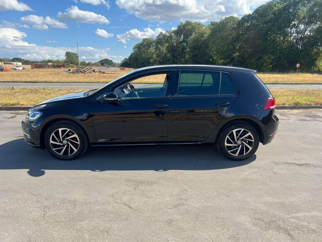 2020 VOLKSWAGEN GOLF 2020 VOLKSWAGEN GOLF