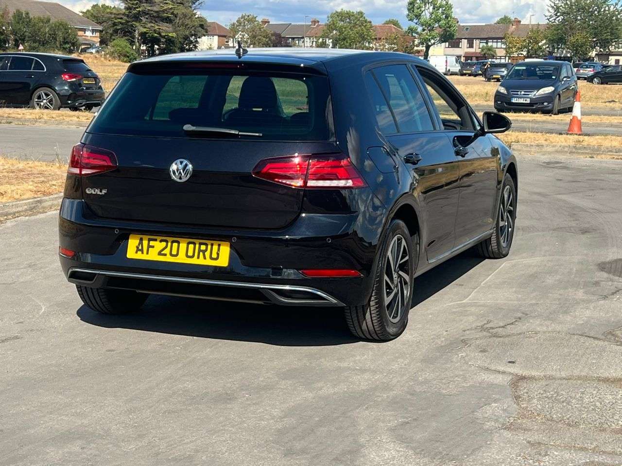 2020 VOLKSWAGEN GOLF 2020 VOLKSWAGEN GOLF