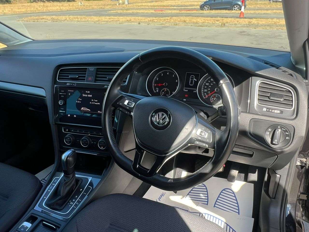 2020 VOLKSWAGEN GOLF 2020 VOLKSWAGEN GOLF