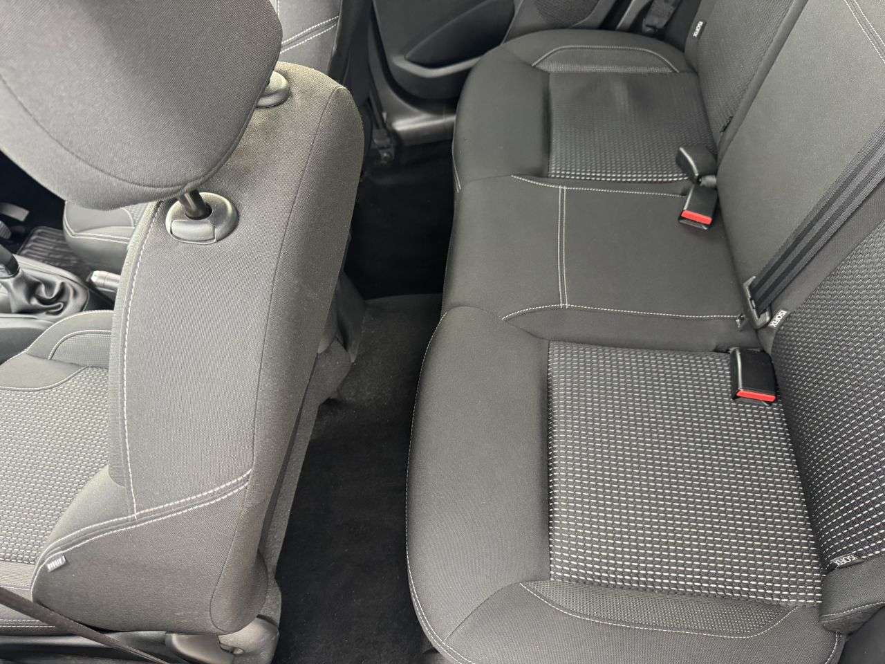 2019 PEUGEOT 208 2019 PEUGEOT 208