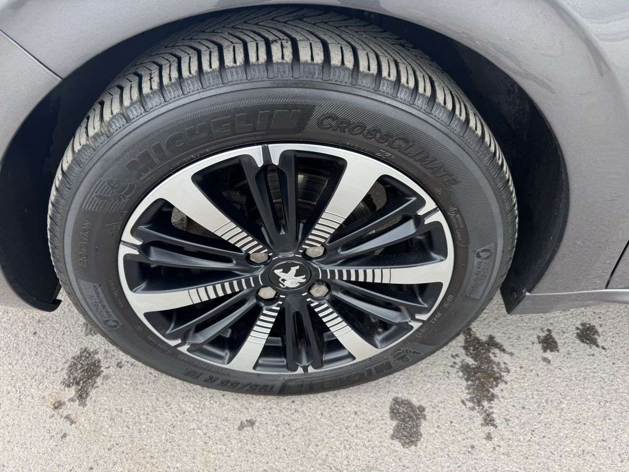 2019 PEUGEOT 208 2019 PEUGEOT 208